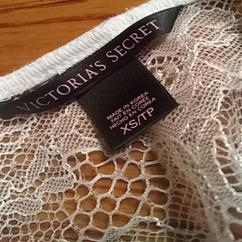 Shirt - Picture 2 of 4